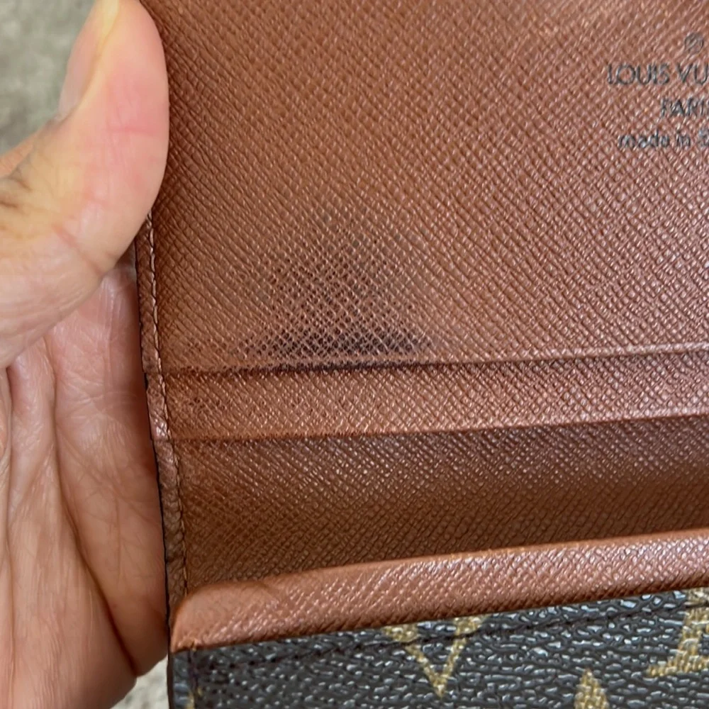 Wallets - Picture 15 of 16